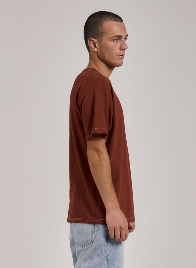 Running Free Box Fit Tee - Chimney Red