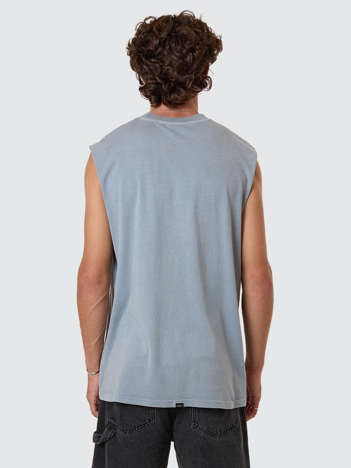 Minimal Thrills Merch Fit Muscle Tee - Smog XS