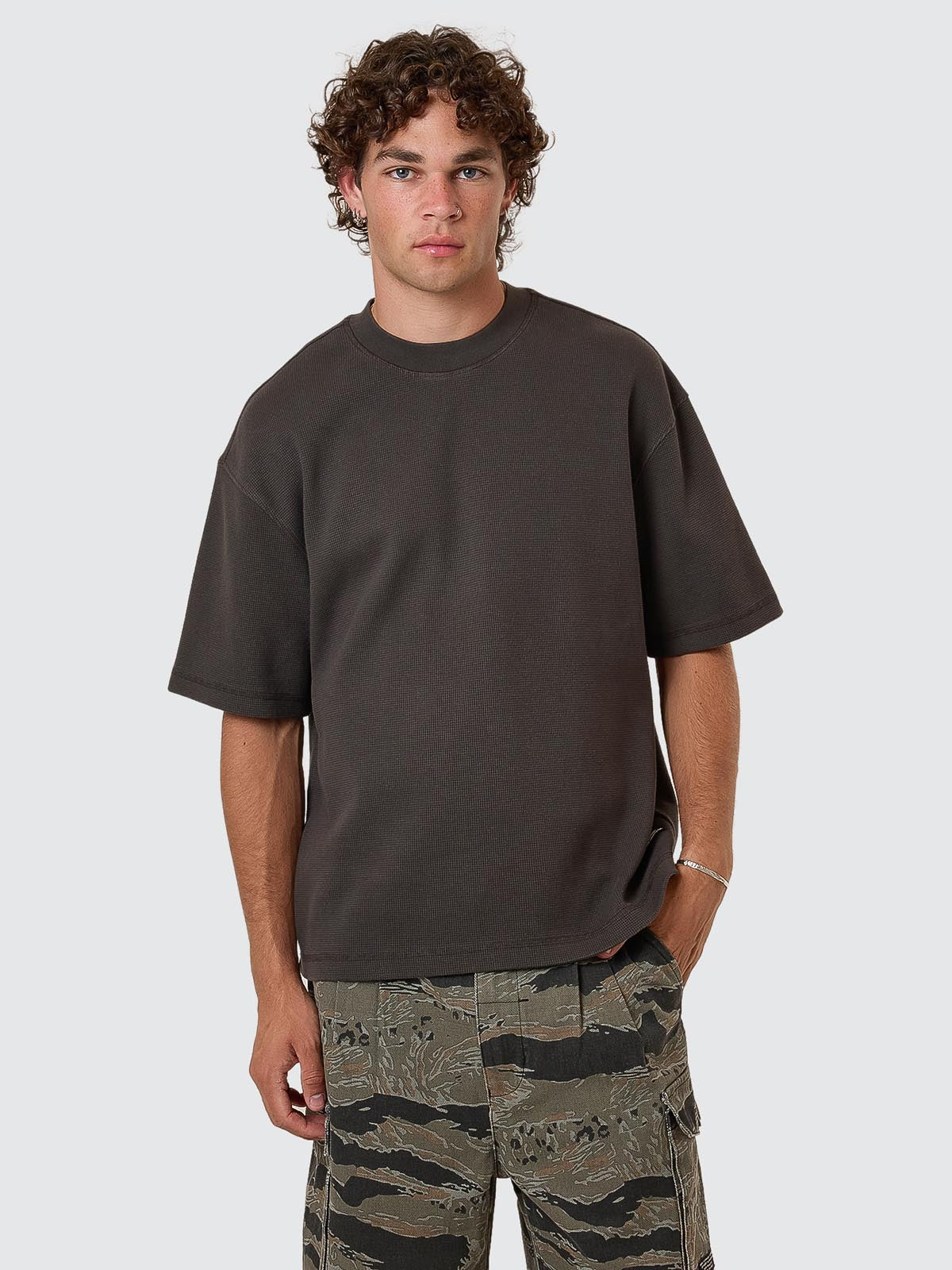 Arts & Industrial Box Fit Oversize Cropped Waffle Tee - Dark Charcoal