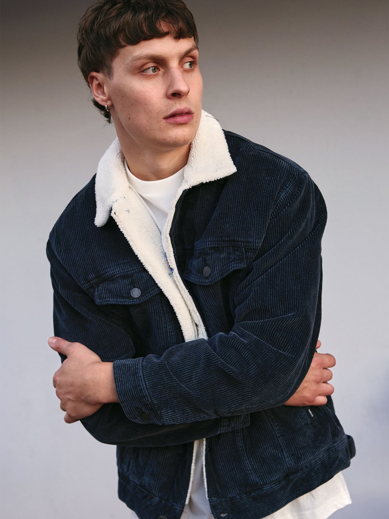 Oversized Sherpa Wanderer Cord Jacket - Ebony