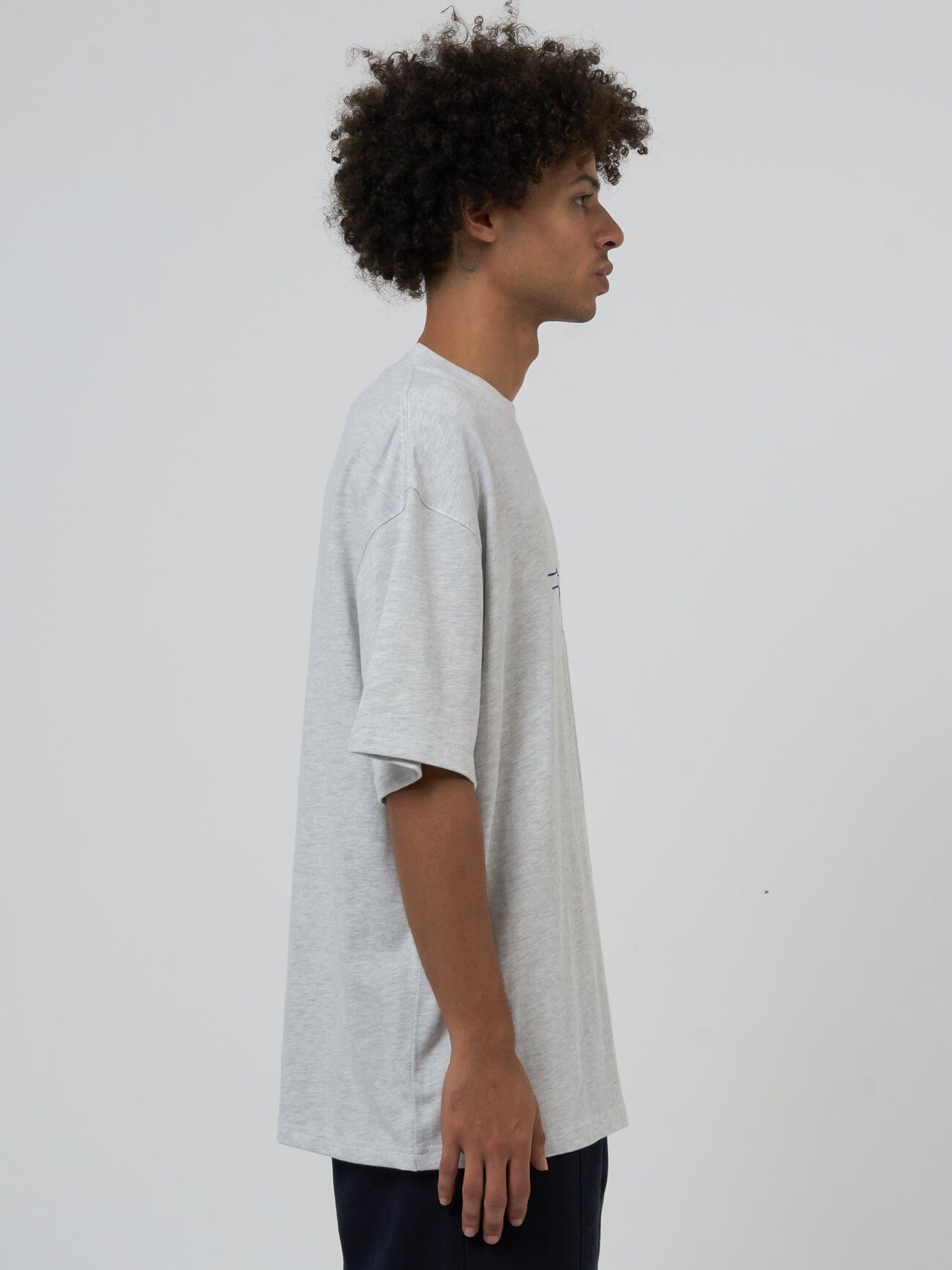 Redshirt Box Fit Oversize Tee - White Marle