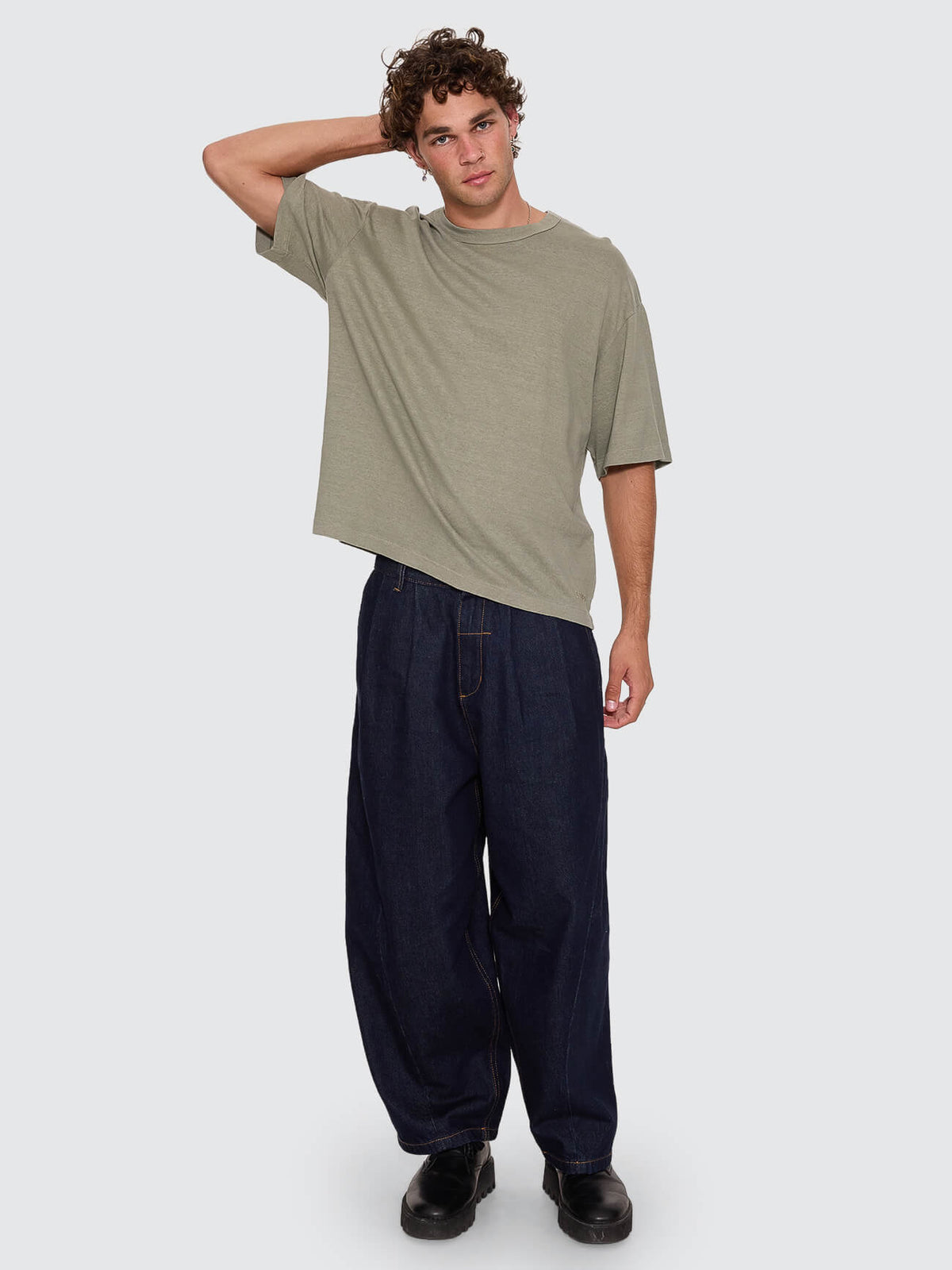 Hemp Thrills Embro Box Crop Tee - Dust Army XS
