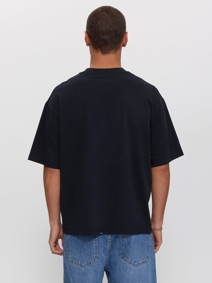 Spiraling Box Crop Tee - Washed Black XS