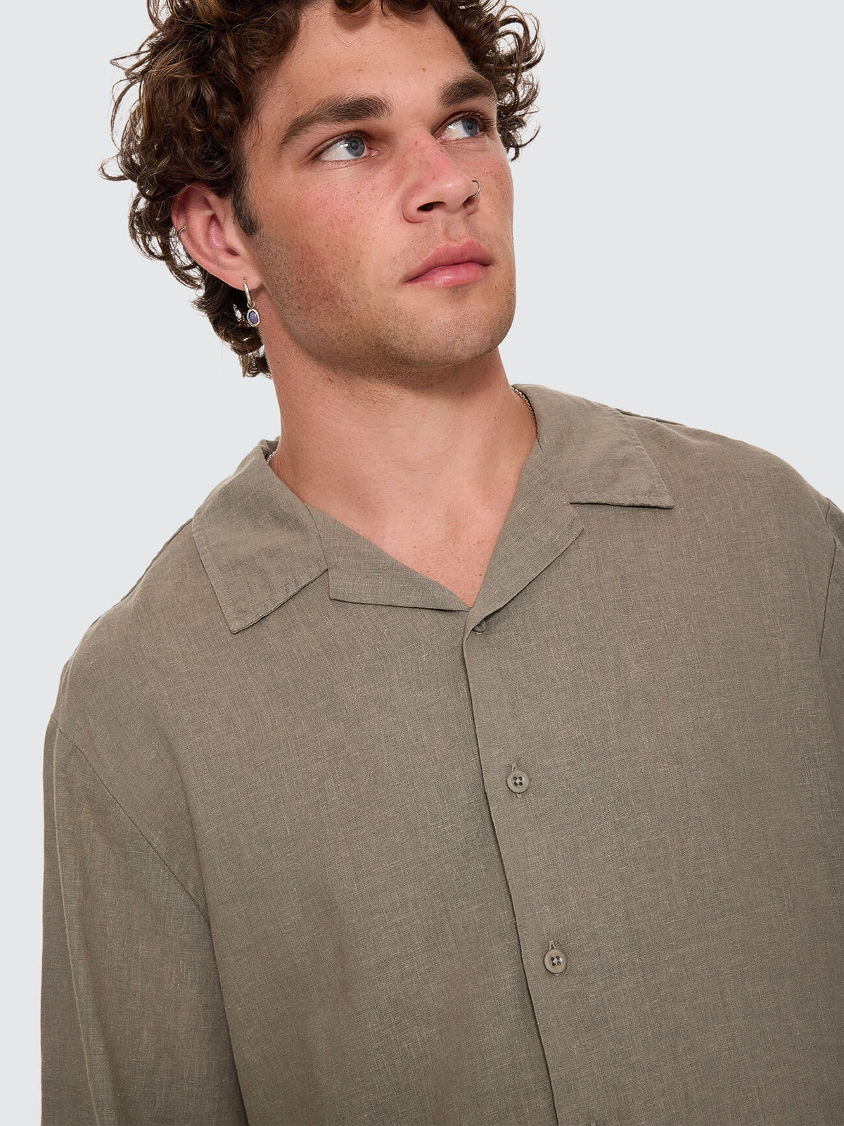 Hemp Minimal Thrills Cropped Bowling Shirt - Dust Army XS