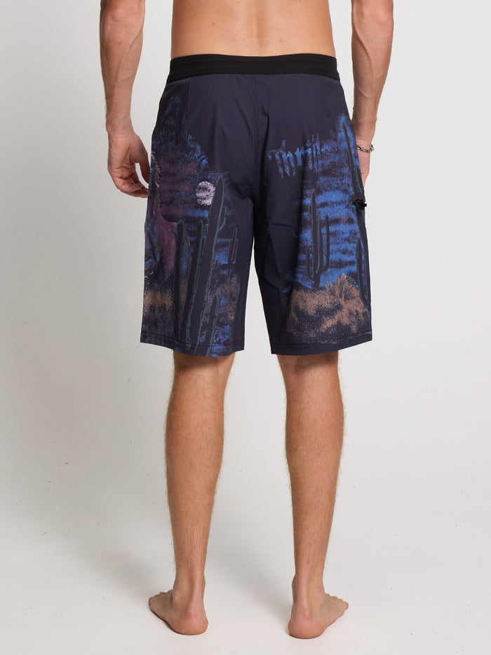 Shadow Runner Boardshort - Black 26