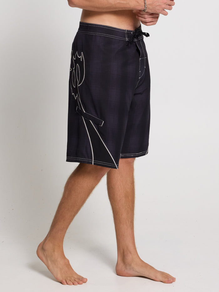 Dagger Boardshort - Black Plaid 26