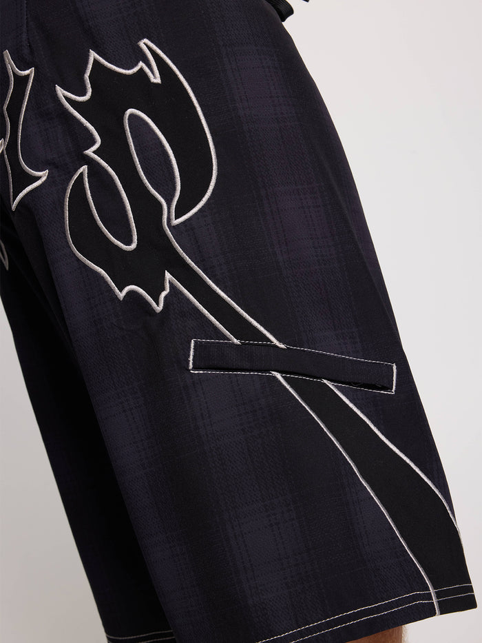 Dagger Boardshort - Black Plaid 26