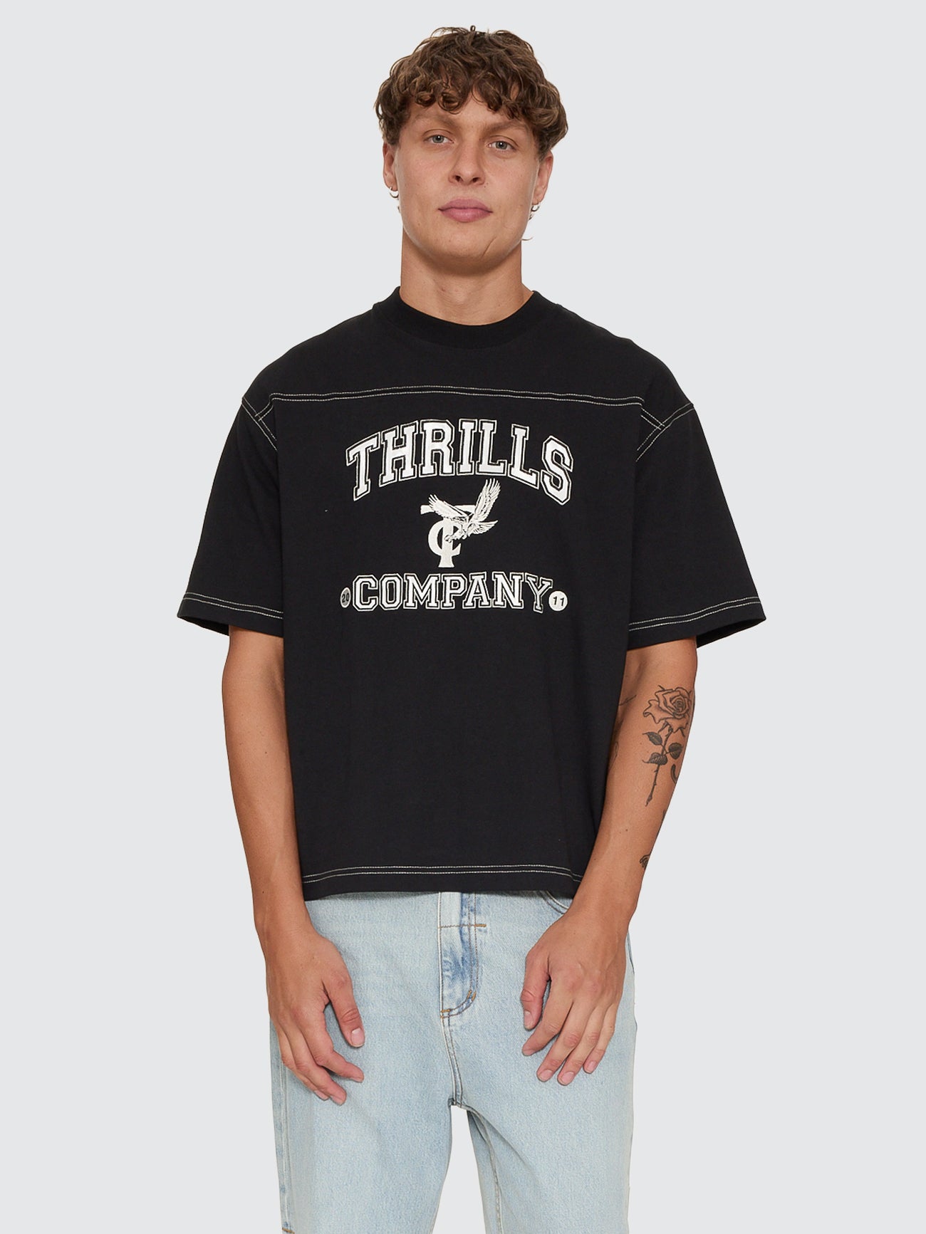 Heavy Recruitment Applique Oversize Box Crop Tee - Black