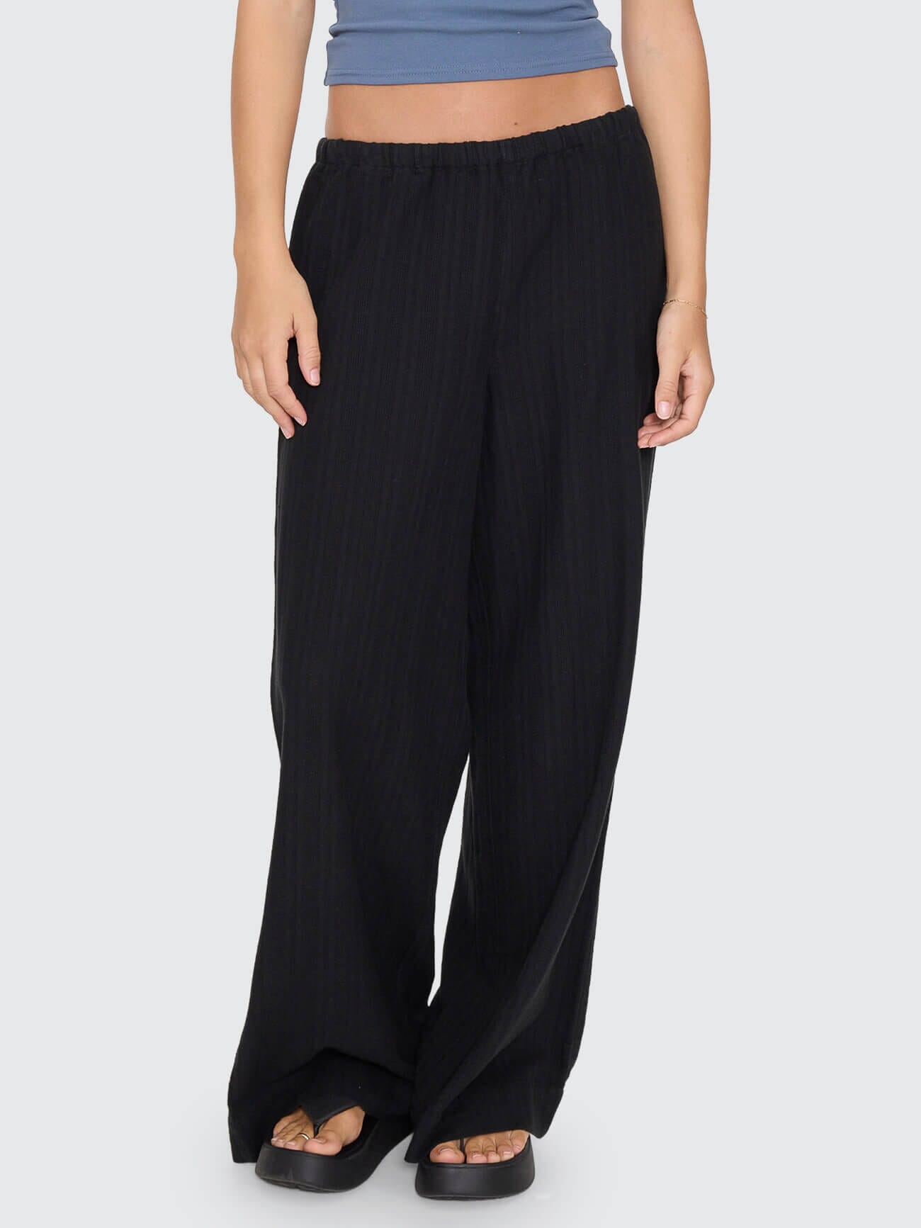 Unhinged Relaxed Pant - Washed Black 4