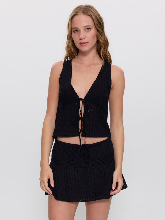 Saige Broderie Anglaise Top - Black 4