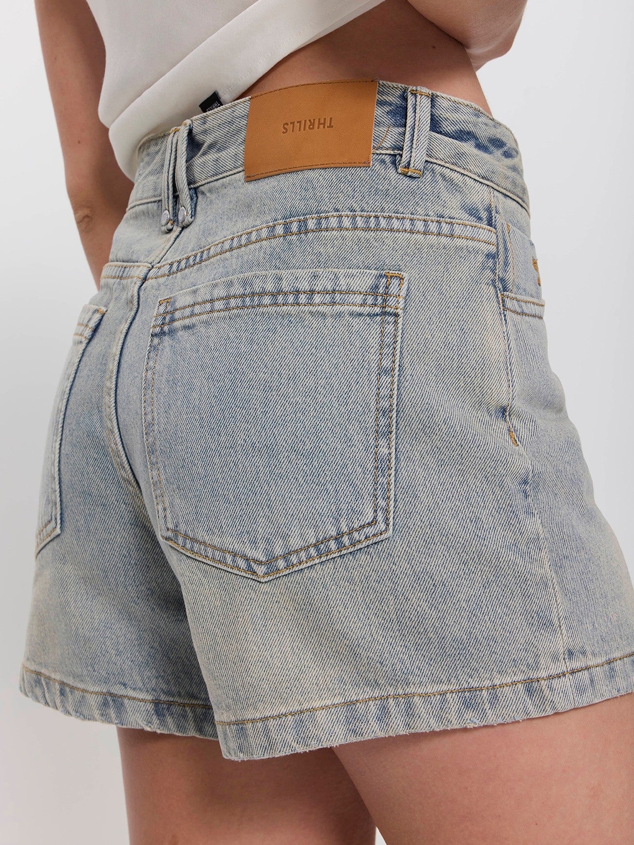 Cara Mid Rise Short - Light Granite Blue 4