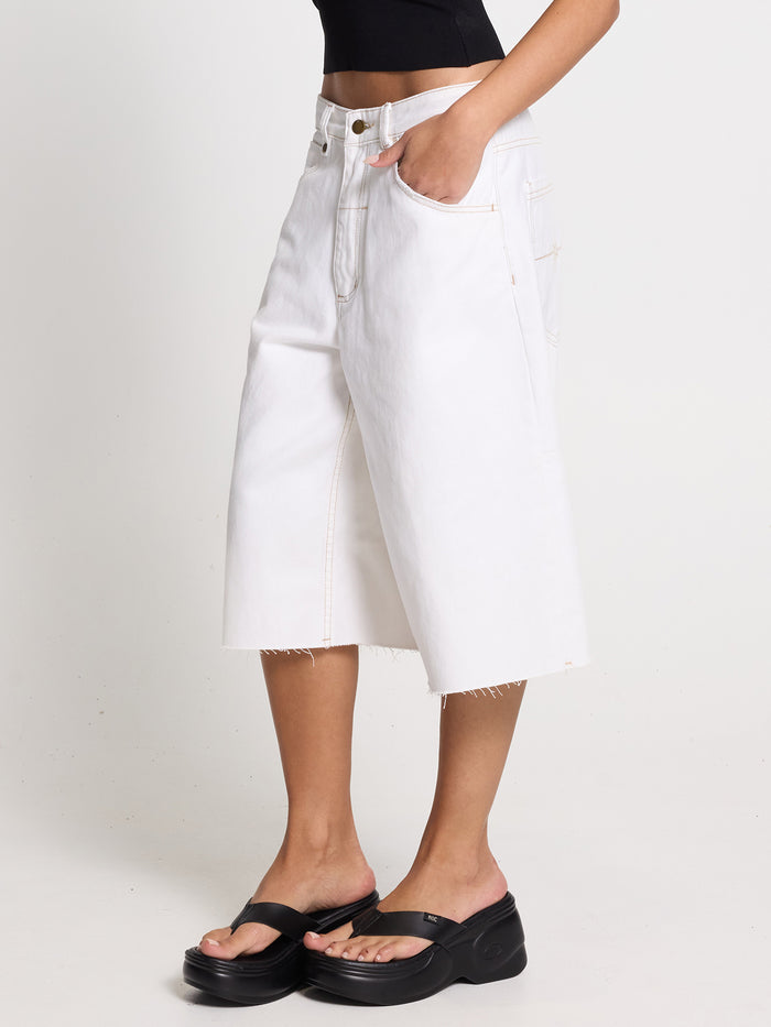 Darcy Low Rise Embro Short - Vintage White