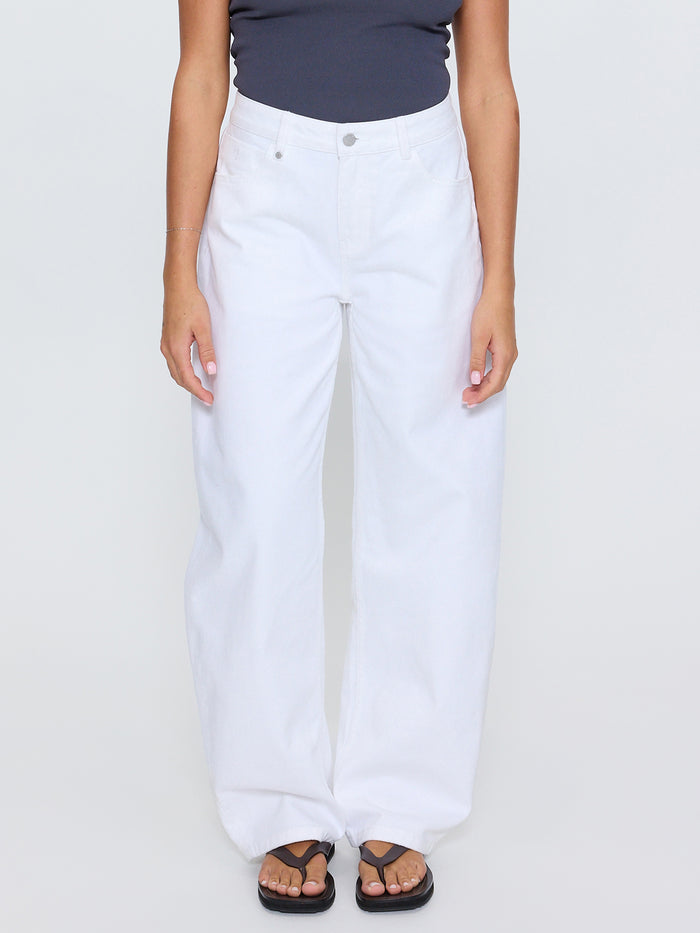 Sloane Low Rise Barrel Jean - Whiteout