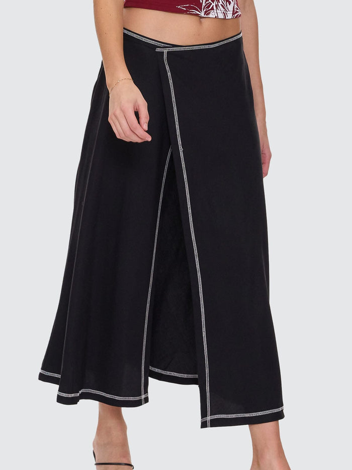 Contour Midi Skirt - Black 4