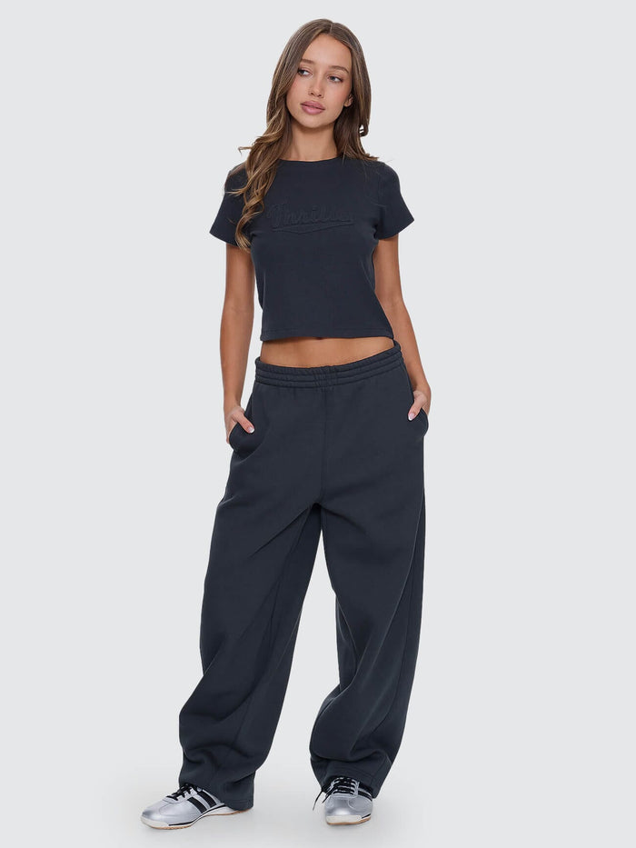 Playmaker Track Pant - Carbon 4