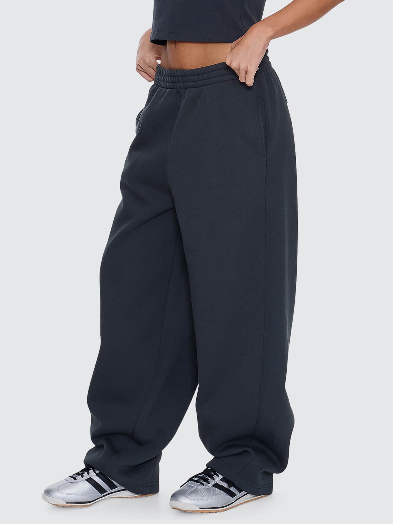 Playmaker Track Pant - Carbon 4
