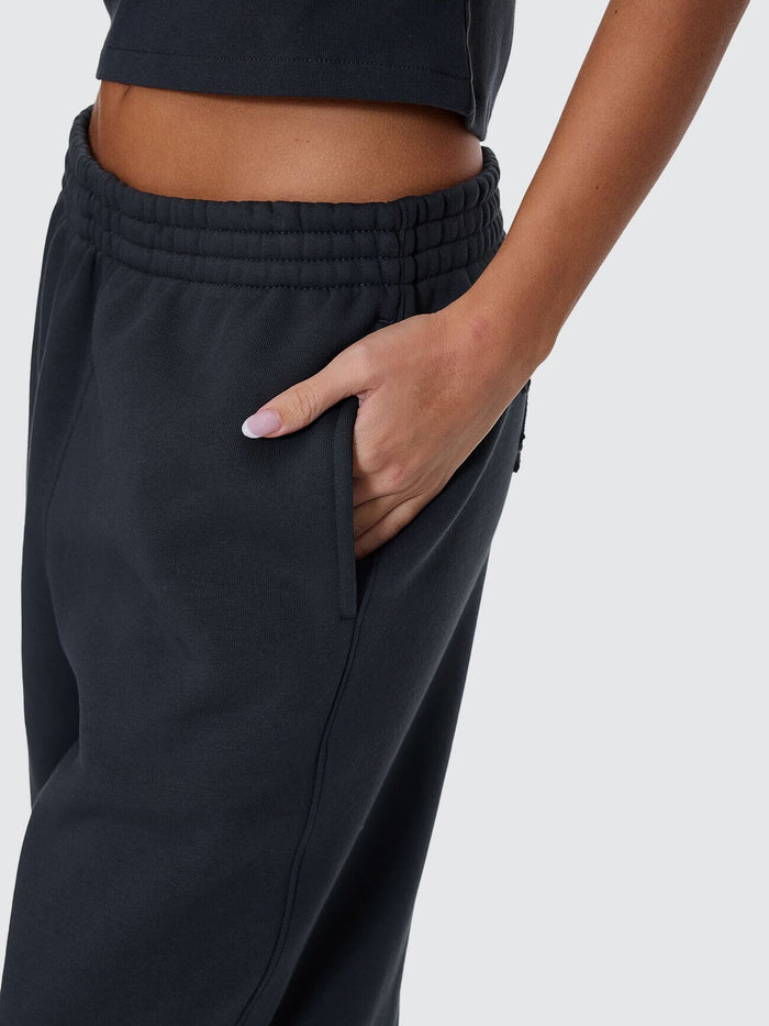 Playmaker Track Pant - Carbon 4