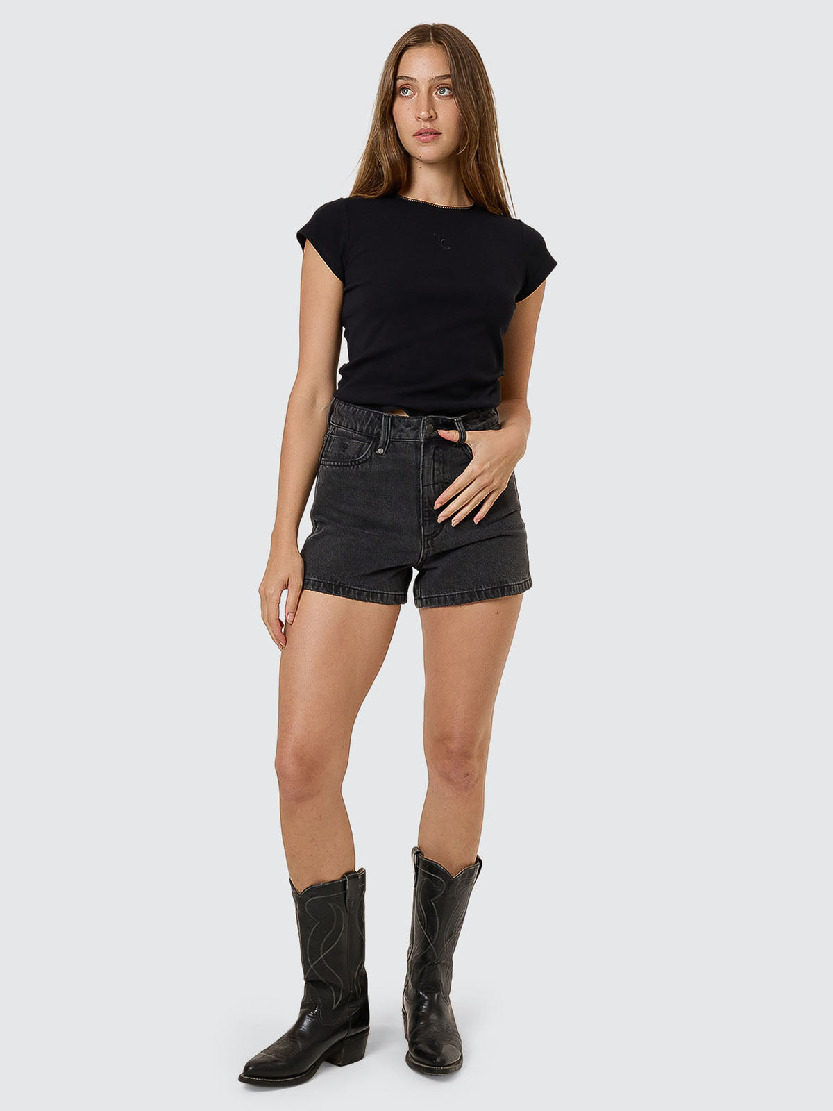 Erica Short - Ash Black 4