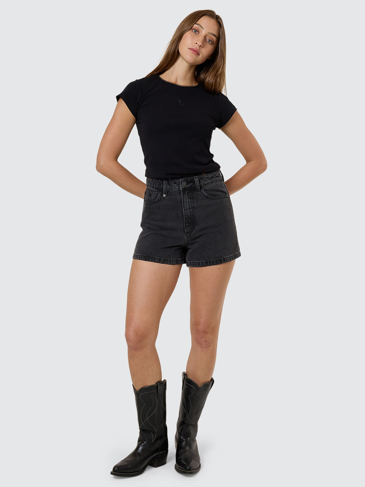 Erica Short - Ash Black 4