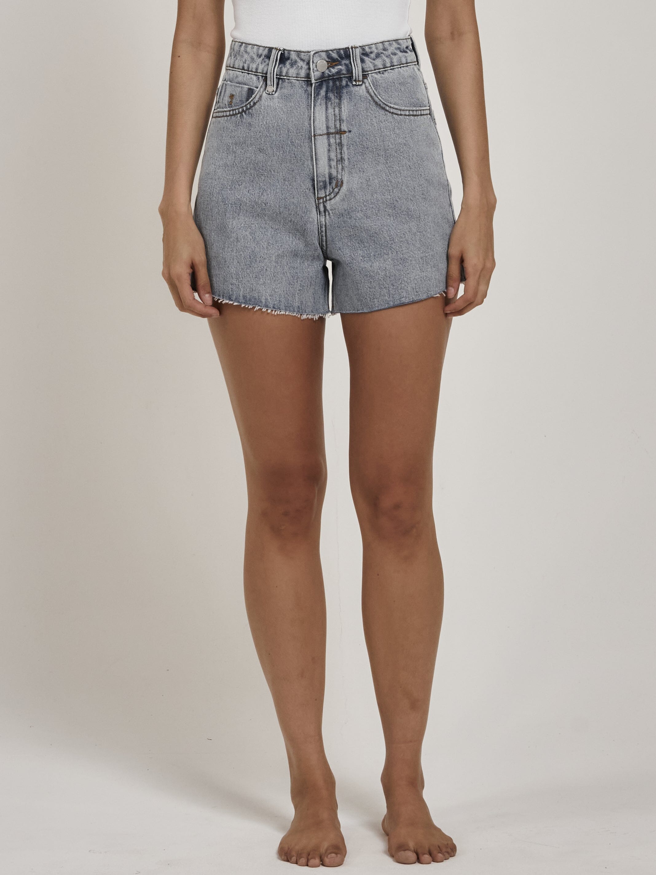 Garage high clearance waisted shorts