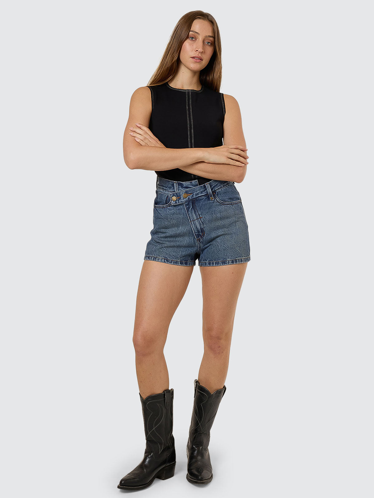 Kai Wrap Short - Vanish Mid Blue 4