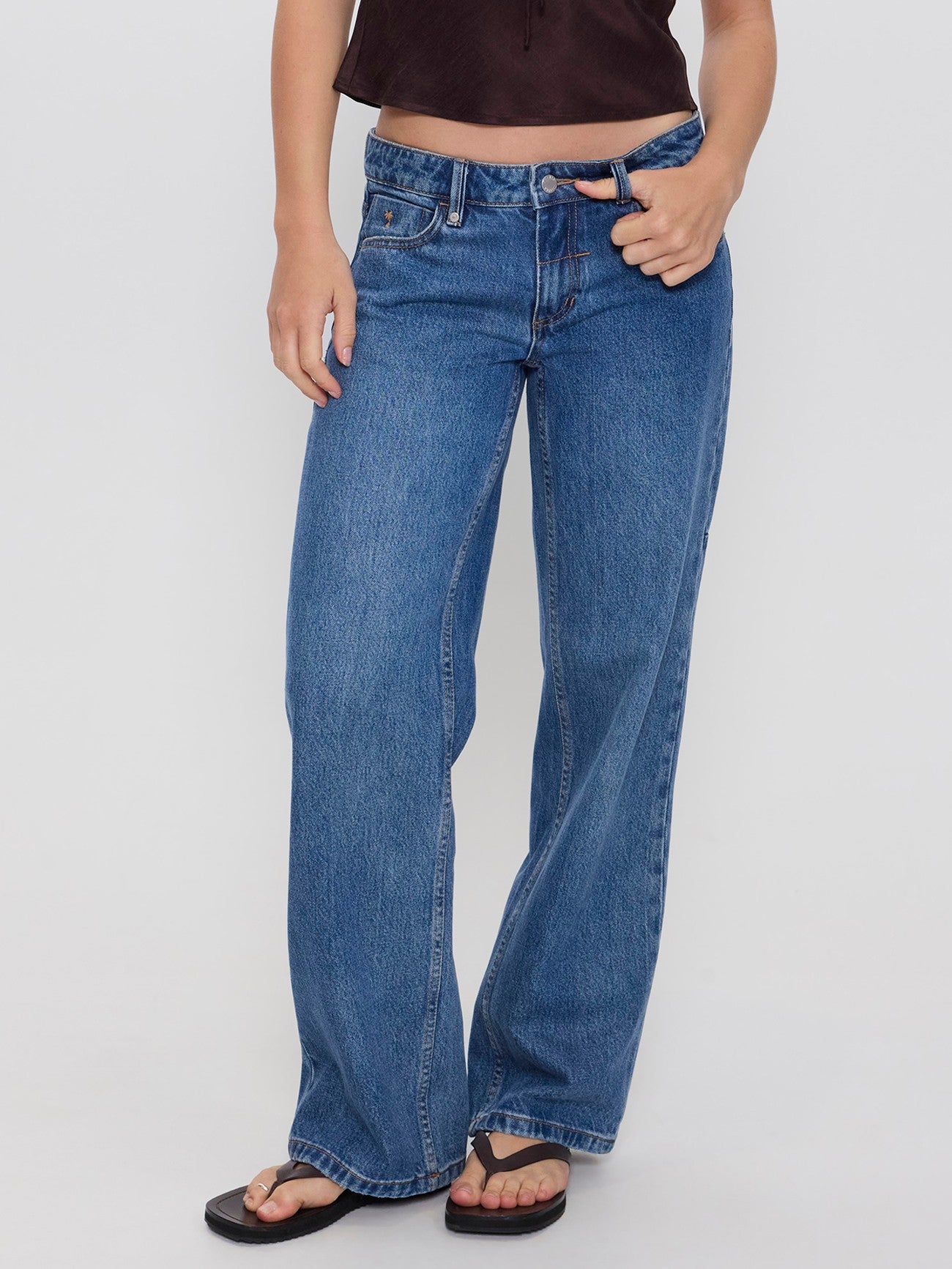 Saskia Low Rise Straight Jean - Darker Dust Blue 4