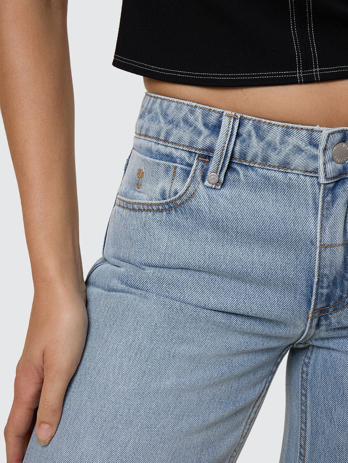 Saskia Jean - Dusk 4