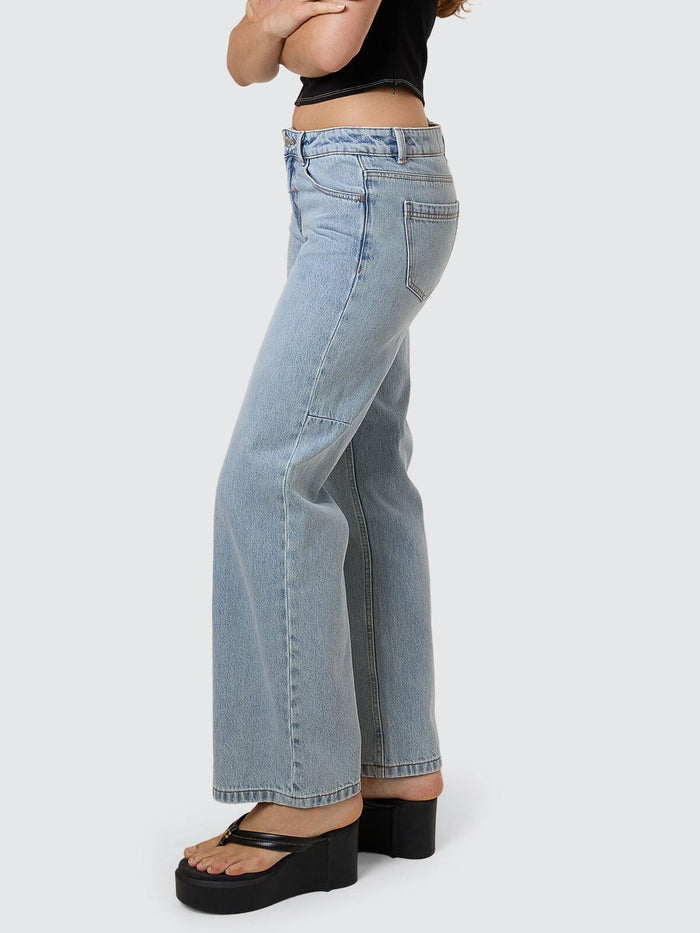 Saskia Jean - Dusk 4