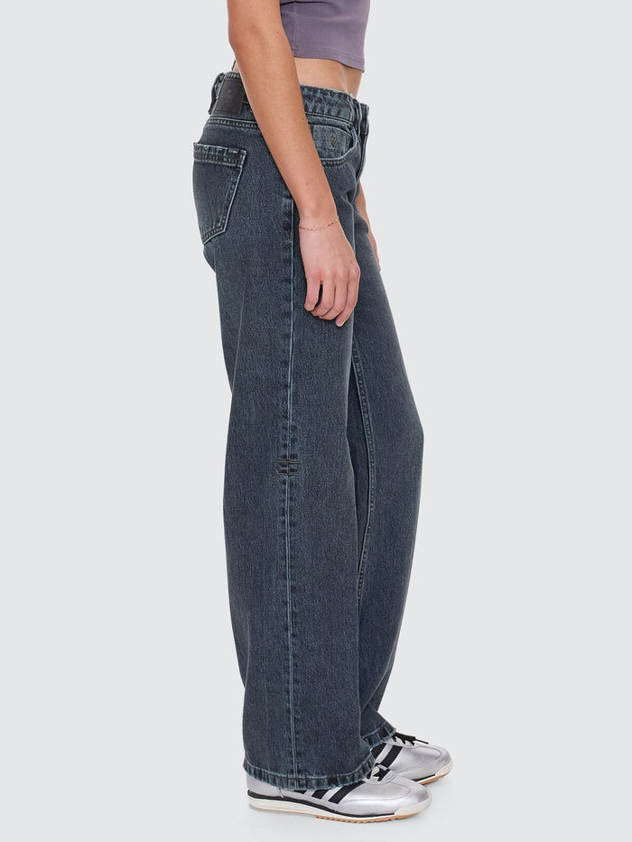 Saskia Low Rise Straight Jean - Metal Blue 4