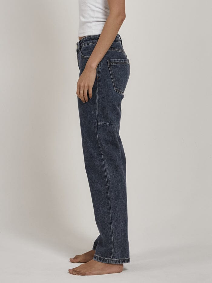 Saskia Low Straight Jean - Worn In Blue