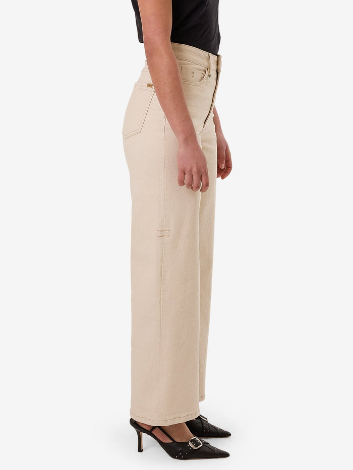 Holly Stretch Jean - Ecru 4