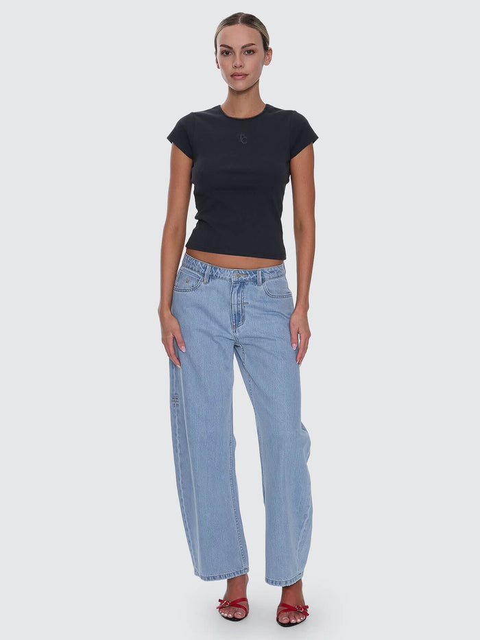 Sloane Low Rise Barrel Jean - Ageless Blue 4