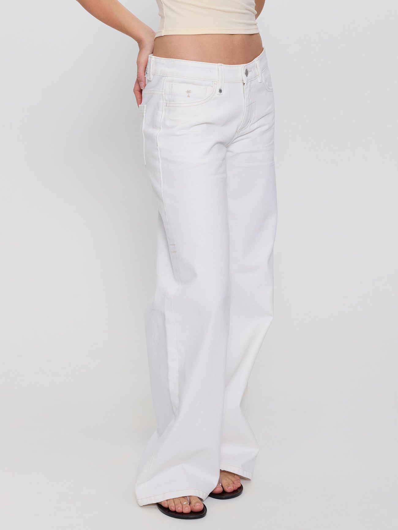 Hunter Low Rise Wide Jean - Bright White 4