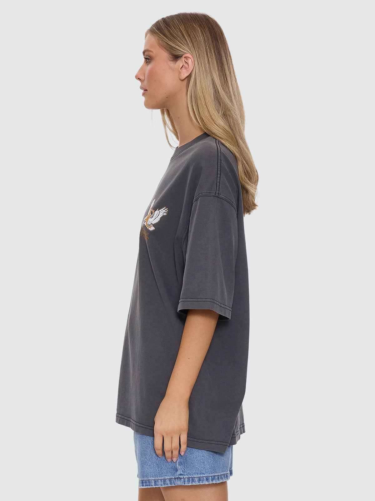 Target Eyes Oversized Tee - Merch Black 4