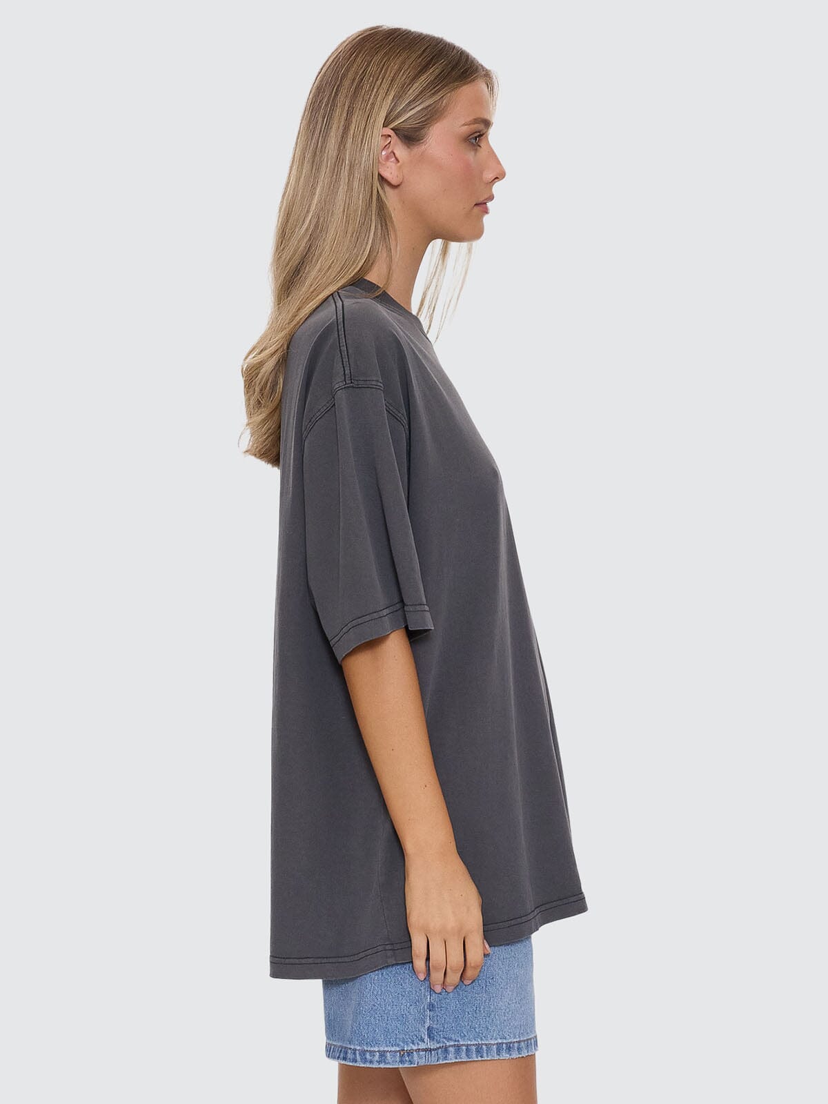 Target Eyes Oversized Tee - Merch Black 4