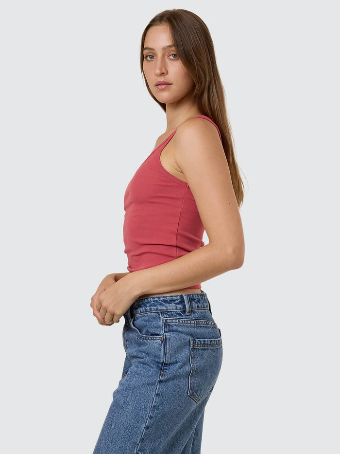 Minimal Thrills Scoop Tank - Redwood