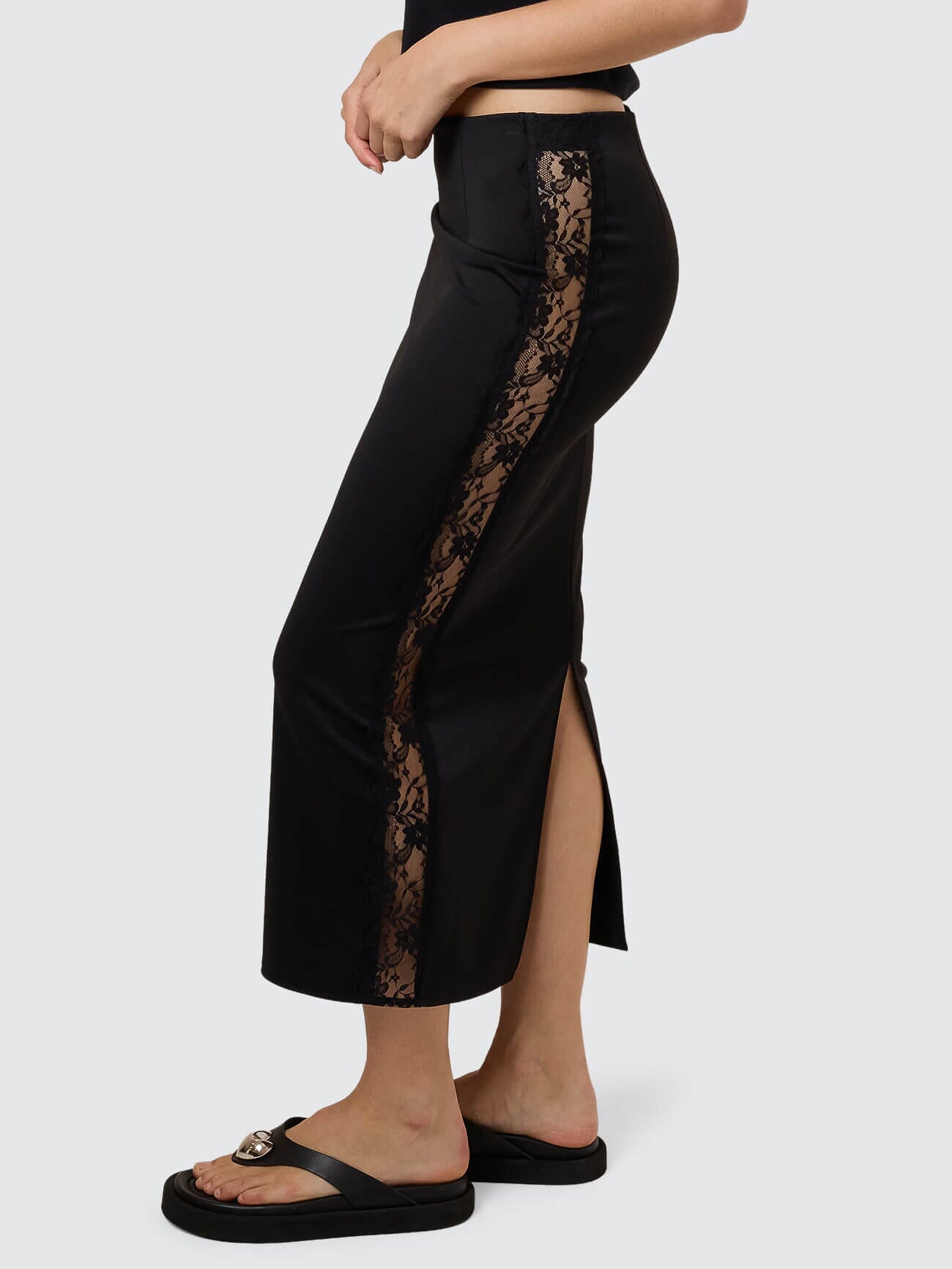 Most Wanted Midi Skirt - Black