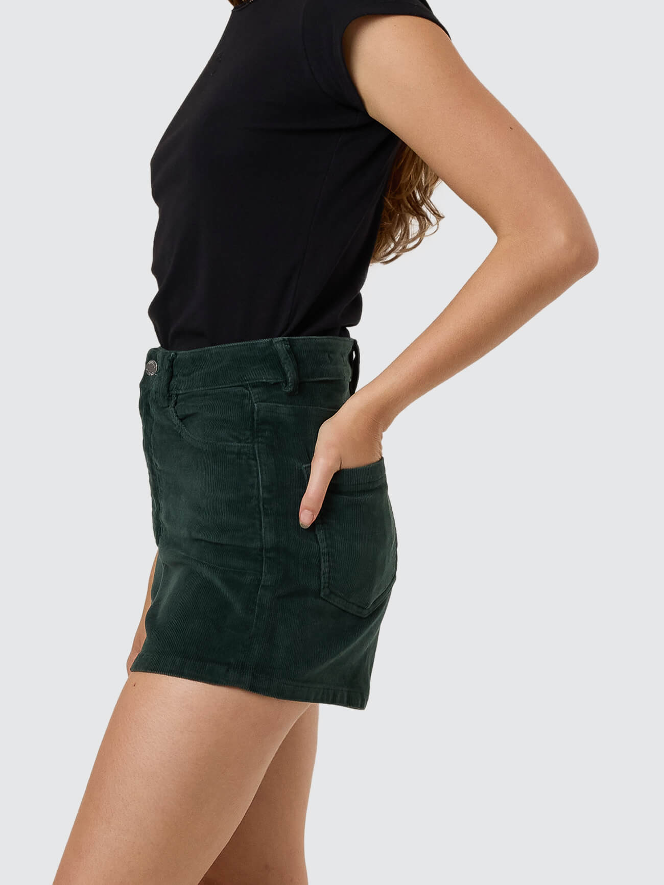 Erica Cord Short - Vista Green