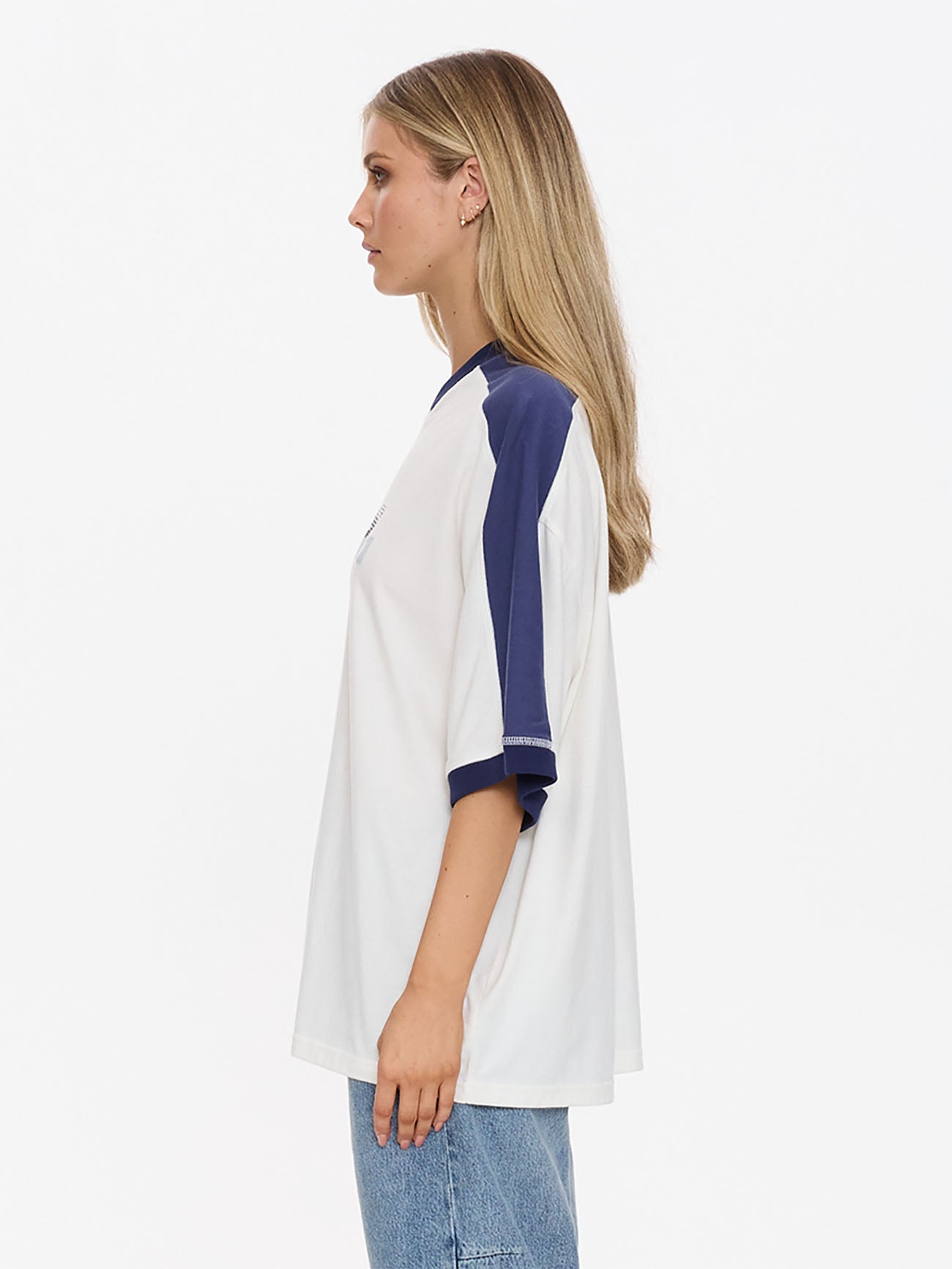 Speed Kills V-Neck Oversized Tee - Dirty White 4