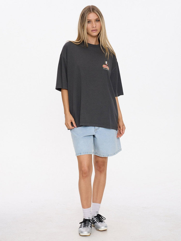 World Of Wonder Oversized Tee - Merch Black 4
