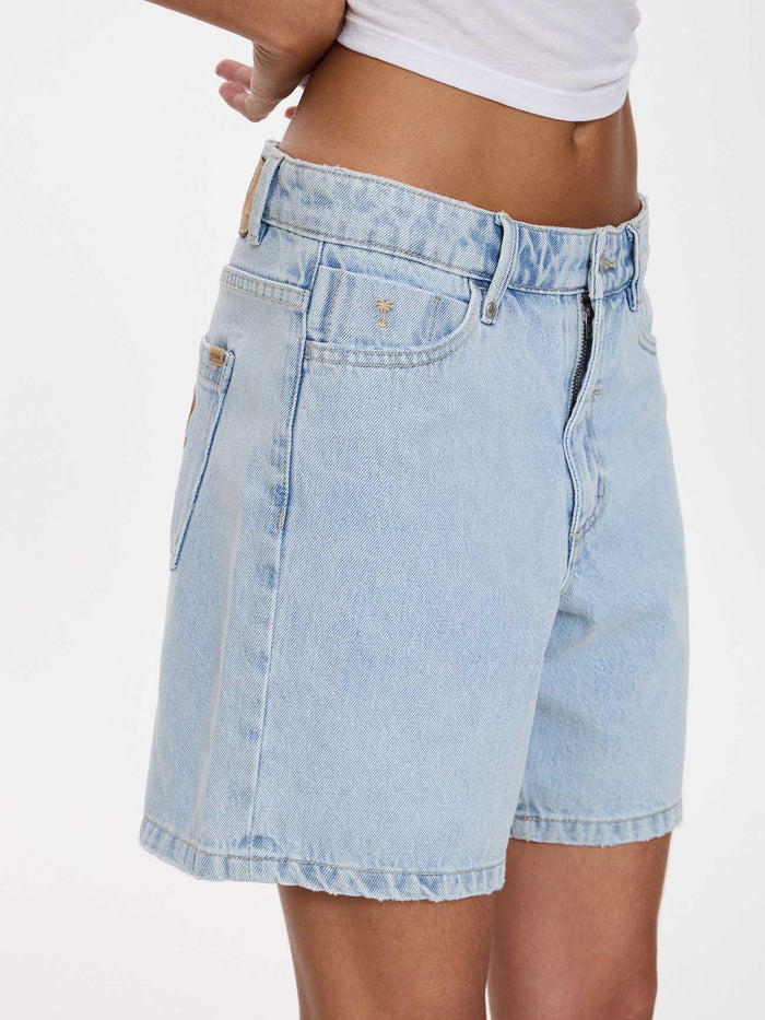 Billie Low Rise Baggy Embro Short - Serenity Blue 4