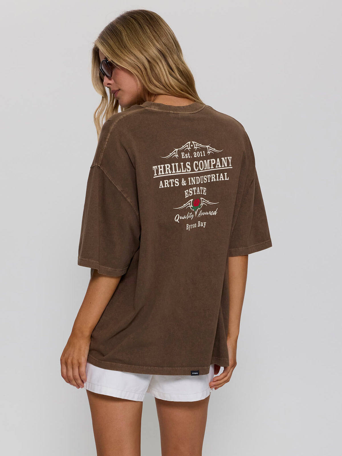 Banner Of Strength Oversized Tee - Cocoa 4