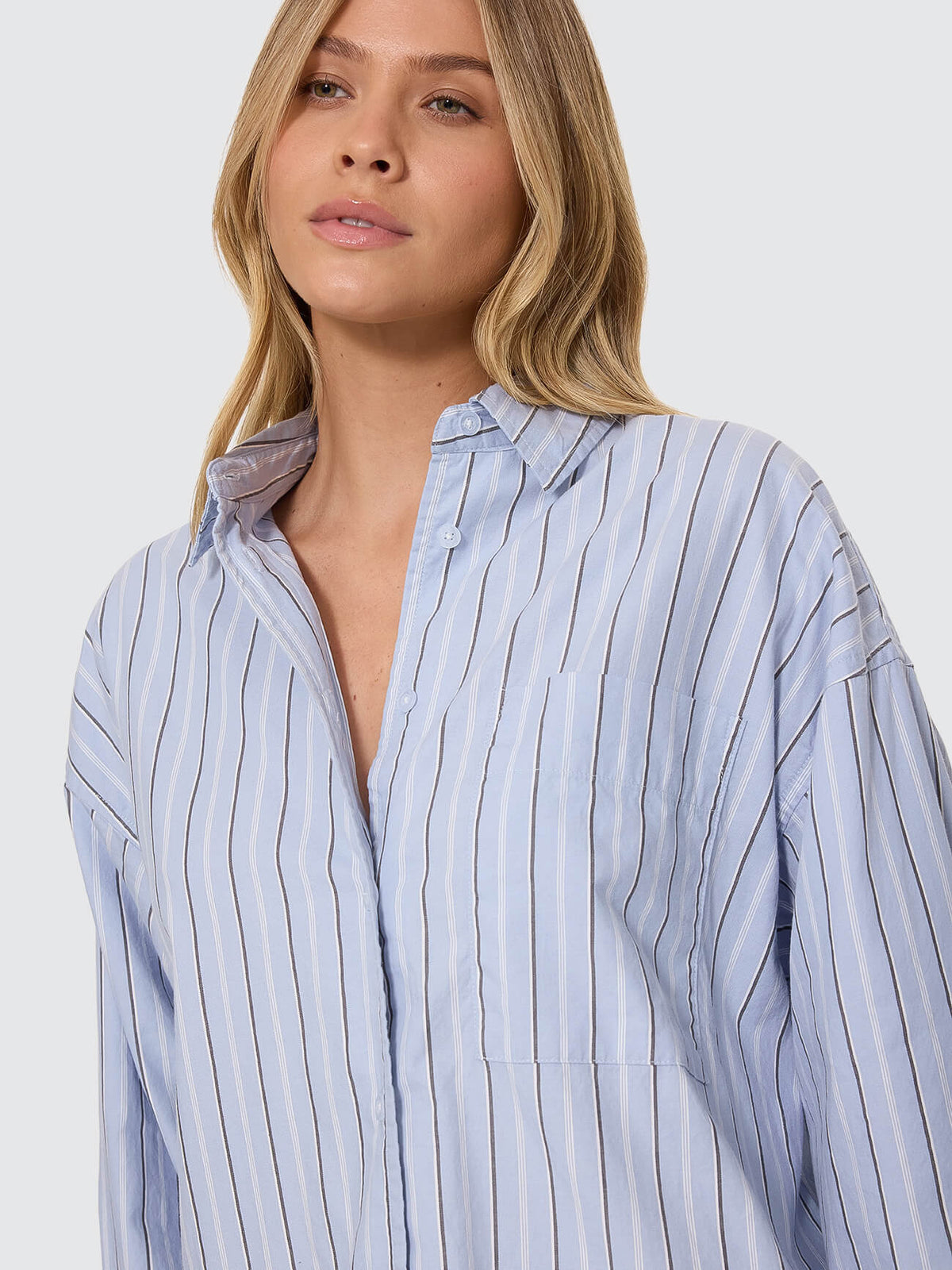 Motion Shirt - Placid Blue Stripe 4