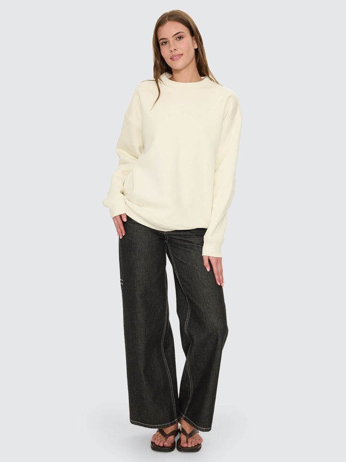 Minimal Thrills Slouch Crew - Butter Cream 4