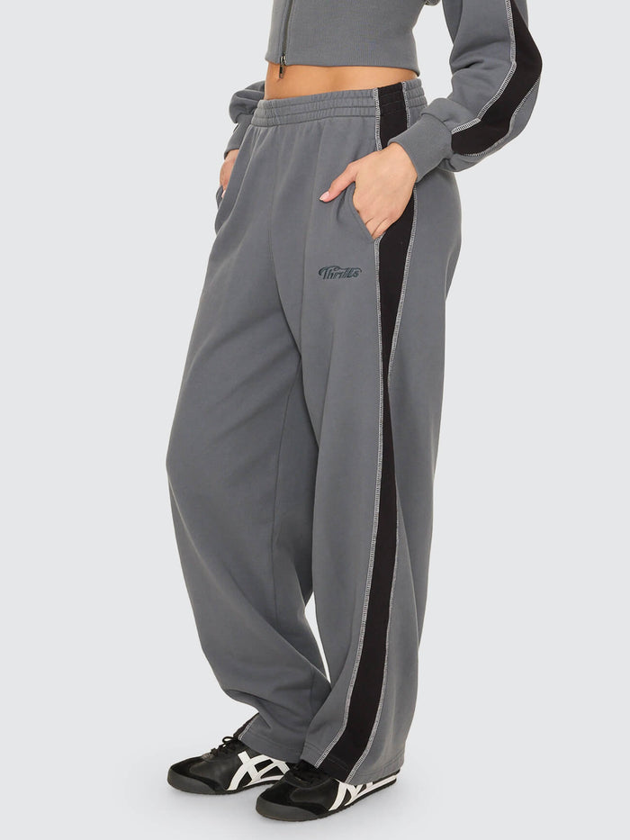 Division 011 Panelled Track Pant - Petrol 4