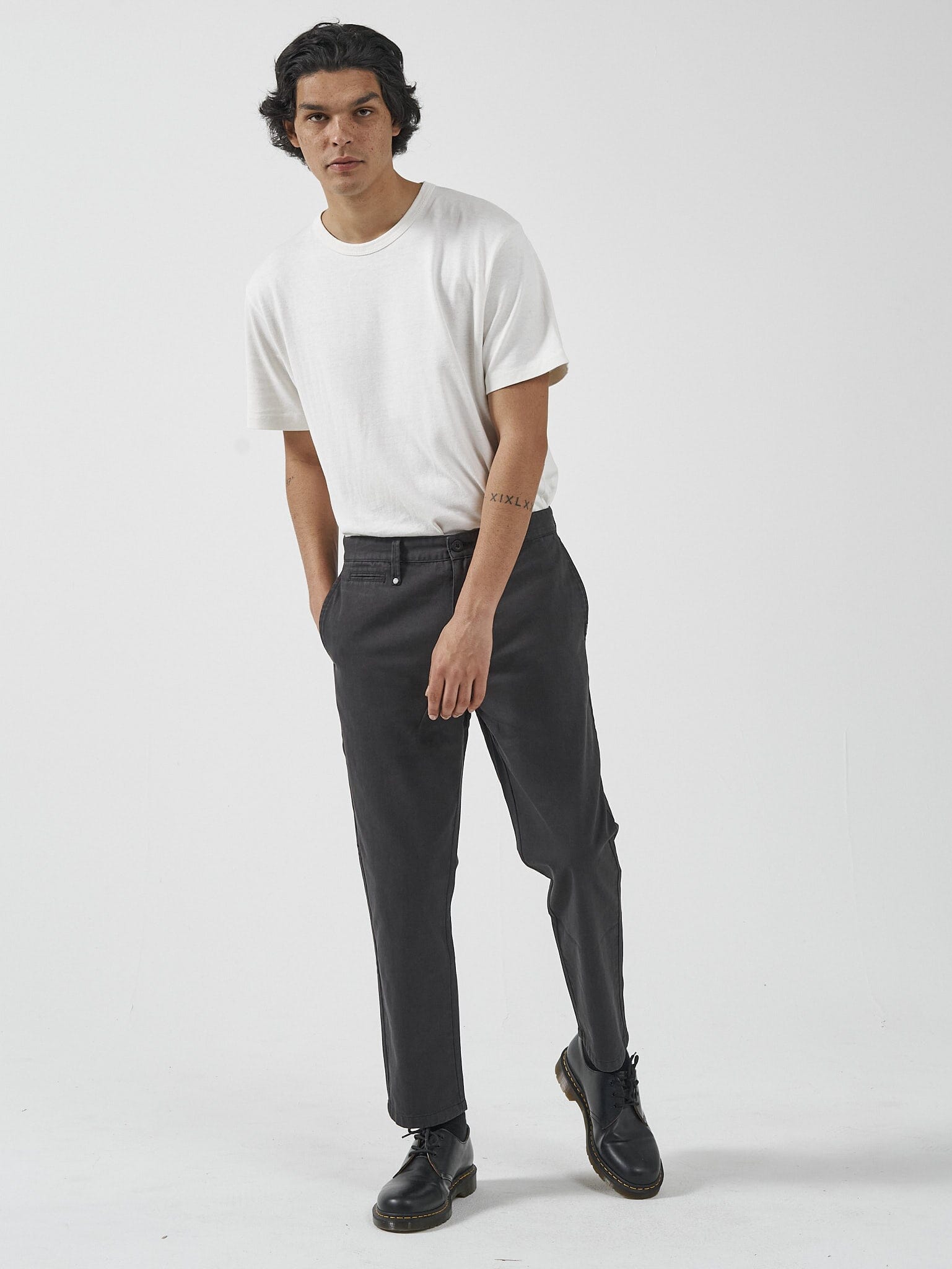 Minimal Thrills Work Chopped Chino - Washed Black