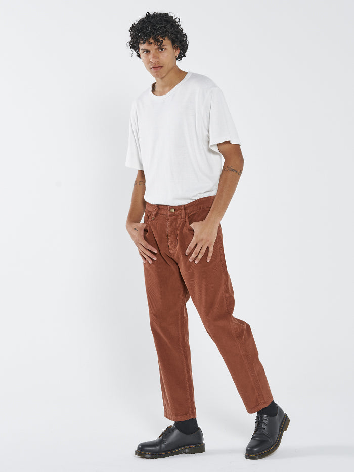 Coffee outfit  Red pants outfit, Corduroy pants outfit, Corduroy pants mens
