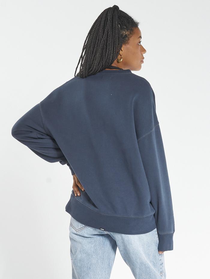 Minimal Thrills Slouch Crew - Ink Navy